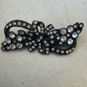 Vintage Black Jappened Bow brooch with C Clasp